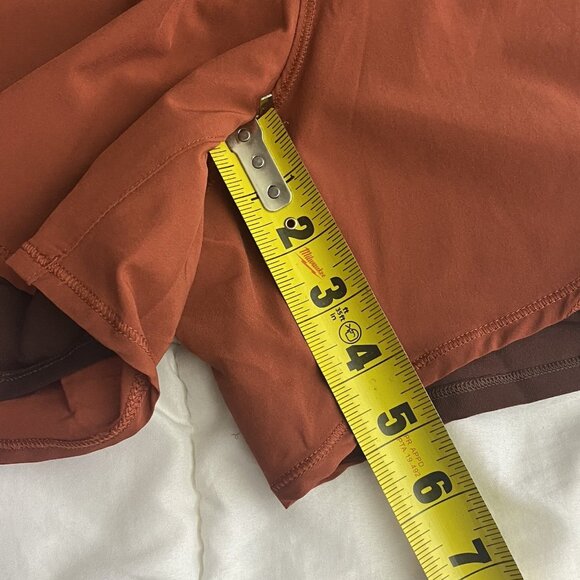 Brooks Woman Size Medium Copper Run Raisin Chaser 2 in1 5" Shorts Recycled Fabri - Picture 5 of 12